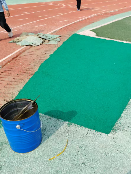 茂名球场翻新修补改造专项服务介绍